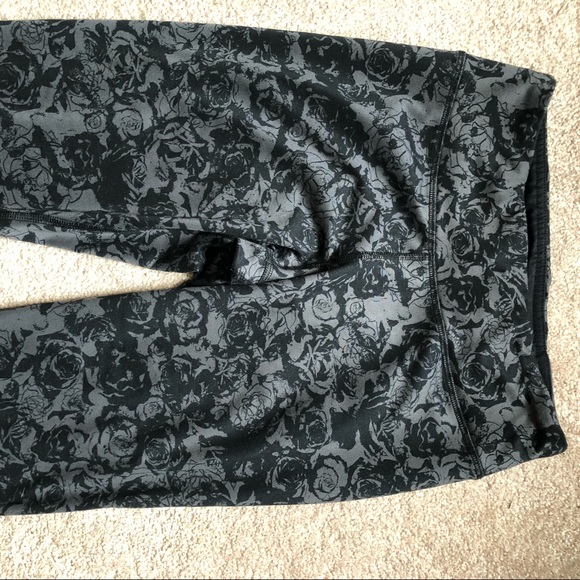 Floral Calia Look a Like Workout Legging - Picture 2 of 6